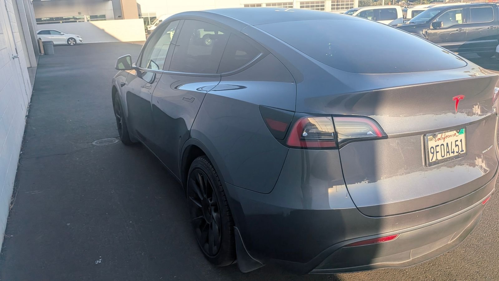 Used 2023  Tesla Long Range image 6