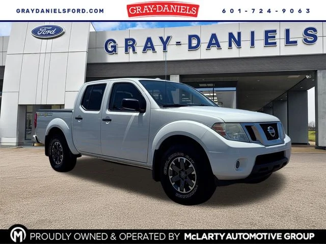 Used 2018 Glacier White Nissan SV image 1