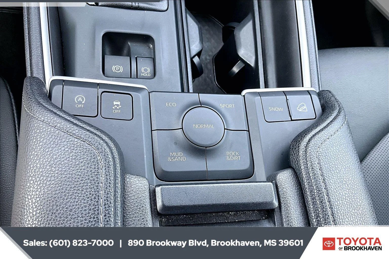 Used 2025 Storm Cloud Toyota XLE image 23