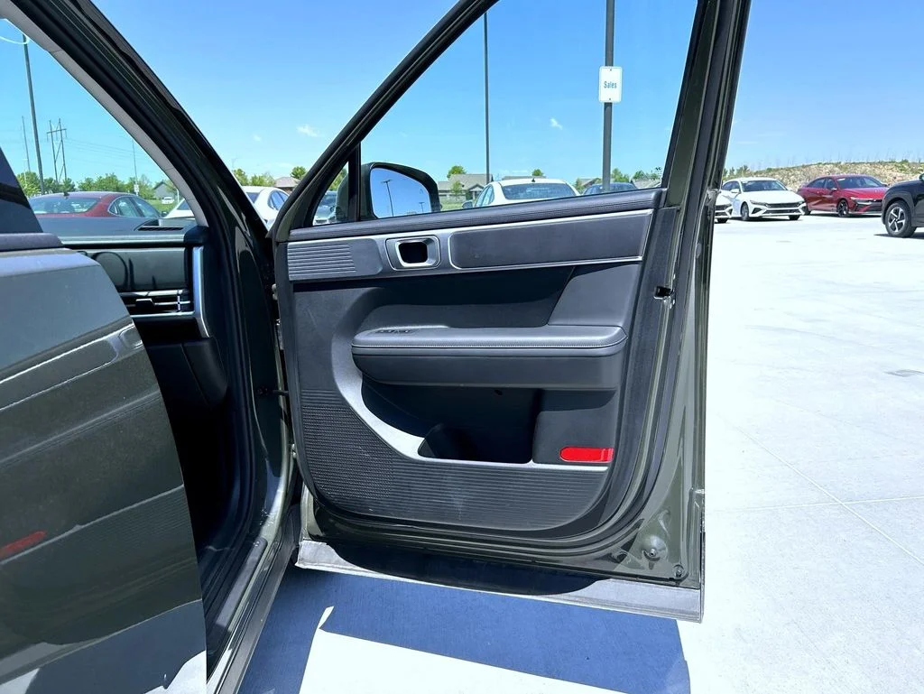 Used 2026 Green Hyundai SEL image 17