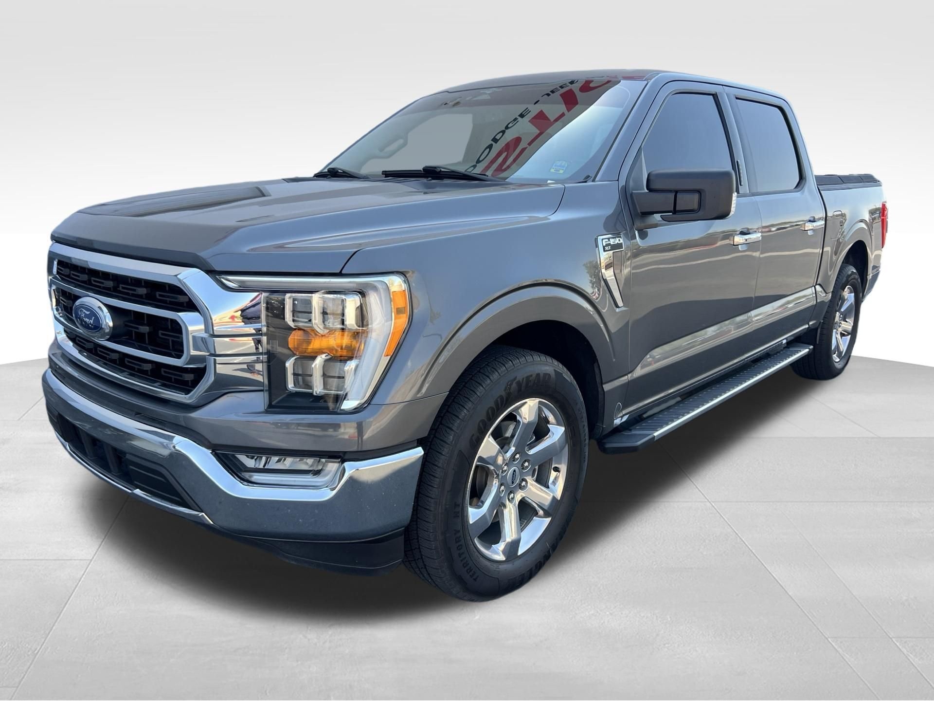 Used 2023 Gray Ford XLT image 9