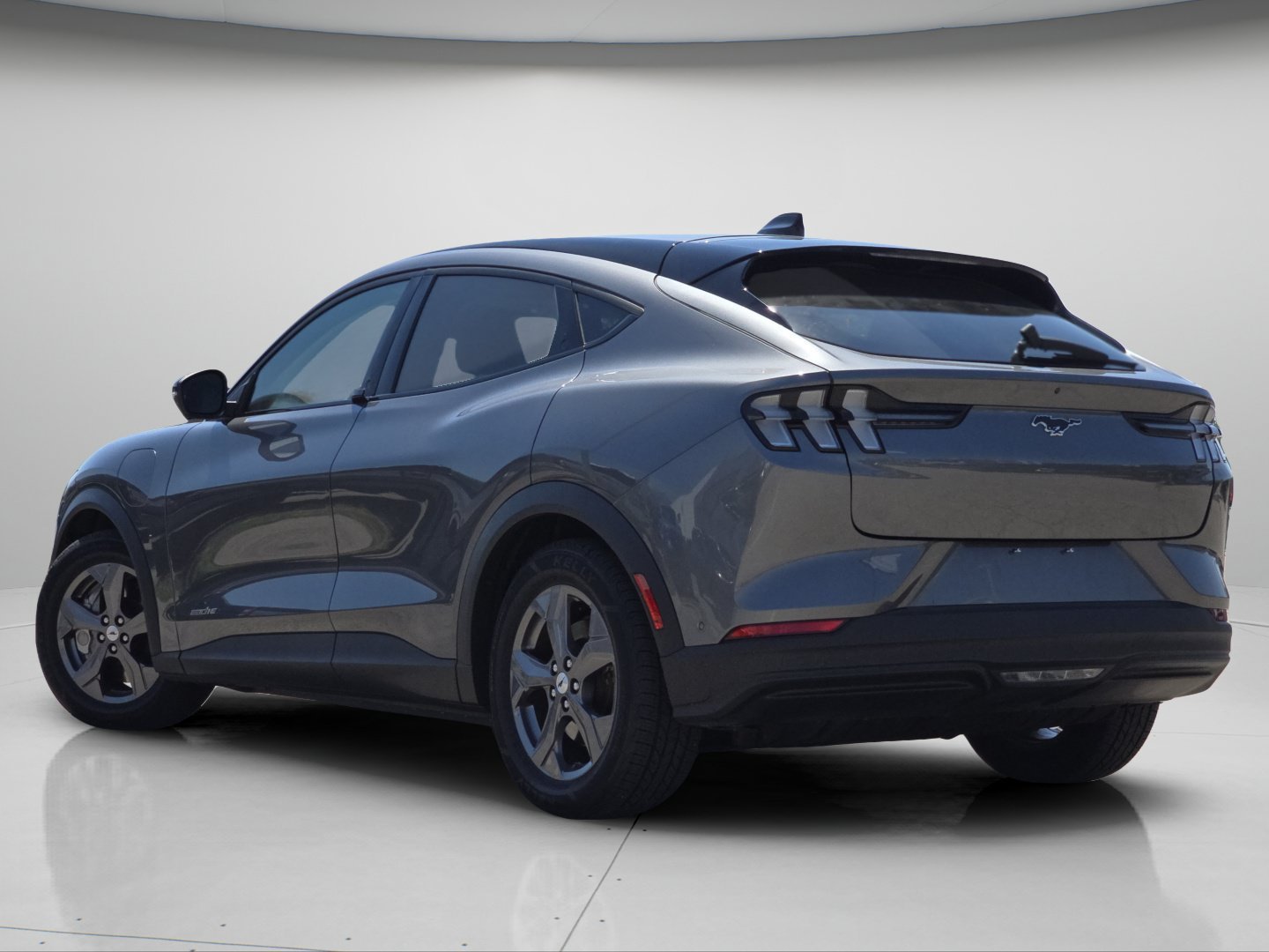 Used 2023 Gray Metallic Ford Select image 17