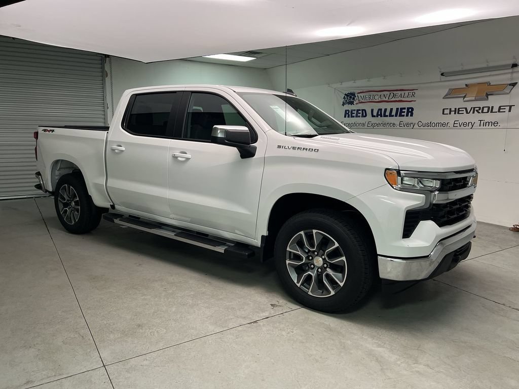 New 2026 Summit White Chevrolet LT (2FL) image 2