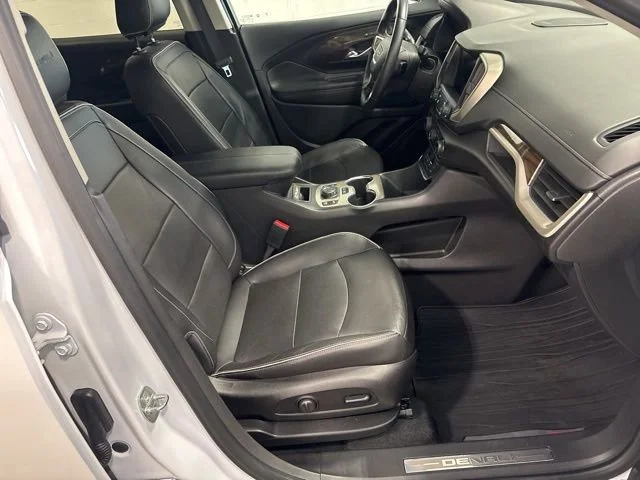 Used 2020 WHITE FROST TRICOAT GMC Denali image 50