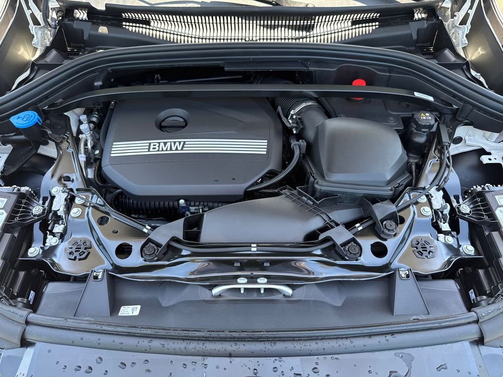 New 2027 Alpine White BMW xDrive28i image 11