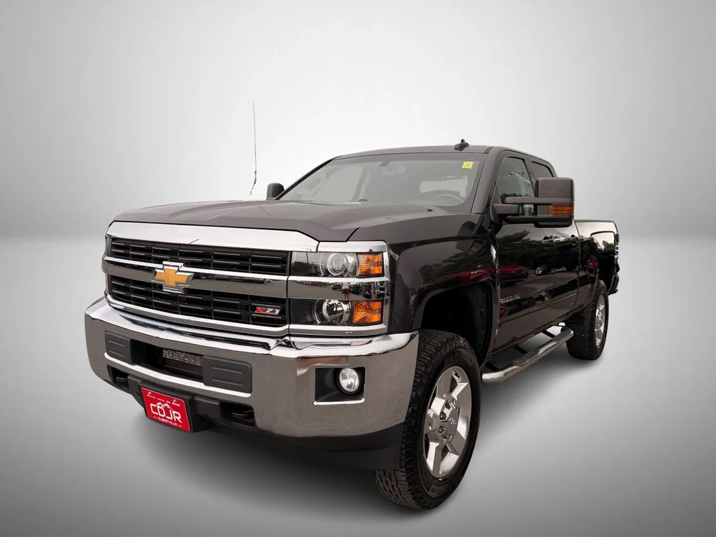 Used 2016 Gray Chevrolet LT image 2