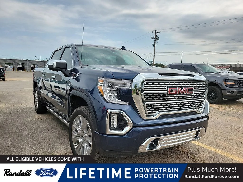 2022 GMC Sierra 4WD Crew Cab Short Box Denali's photo