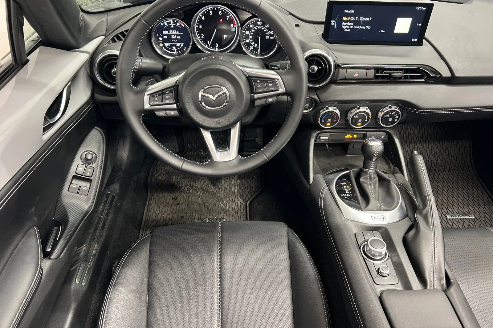 2024 Mazda MX-5 Miata RF Grand Touring - Photo 11