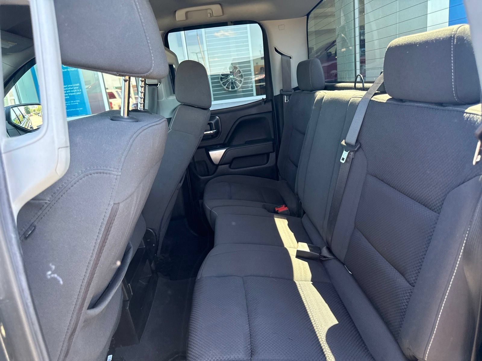 Used 2019 GRAPHITE METALLIC Chevrolet LT image 16