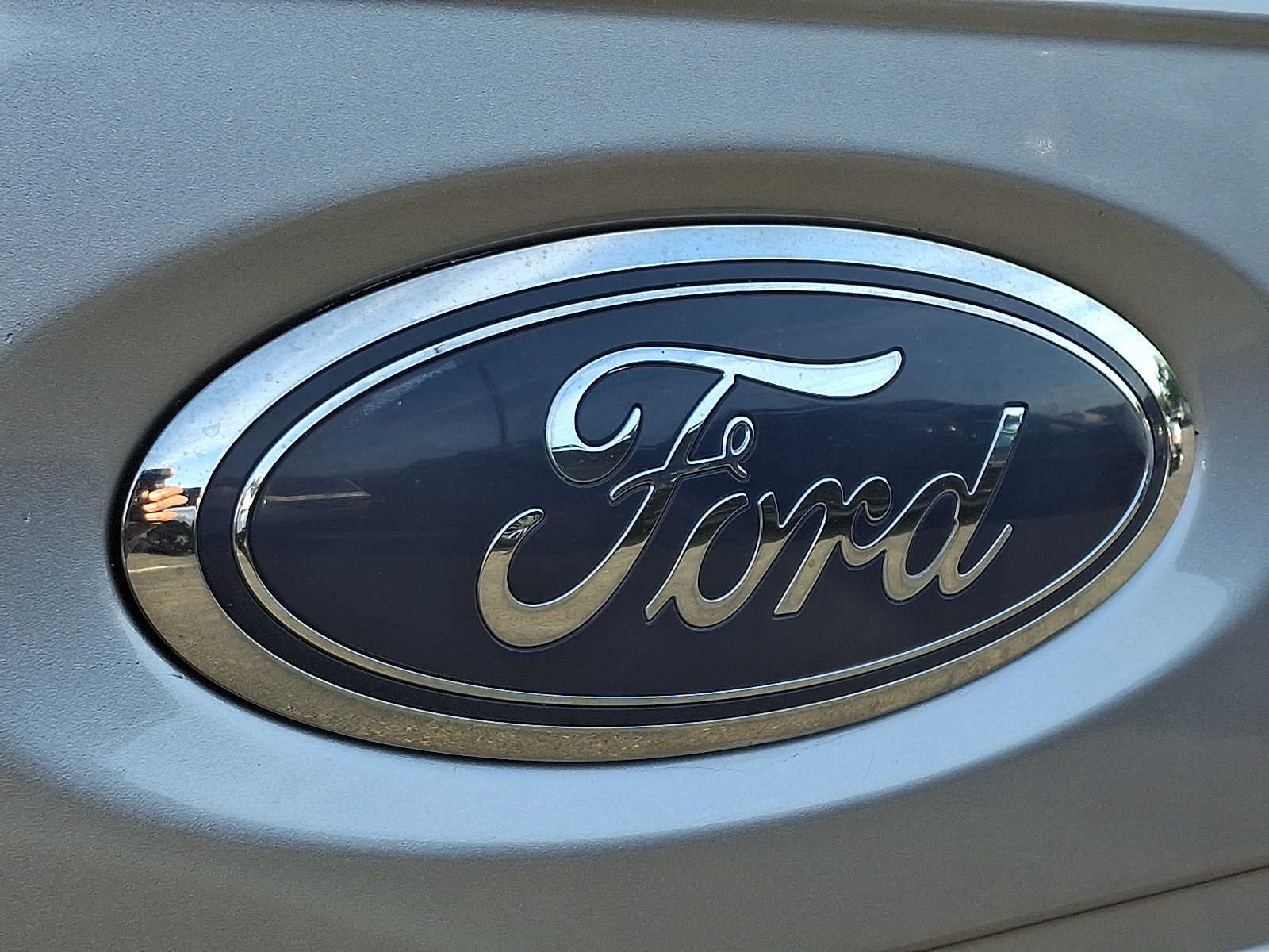 Used 2023 Iconic Silver Metallic Ford XLT image 29