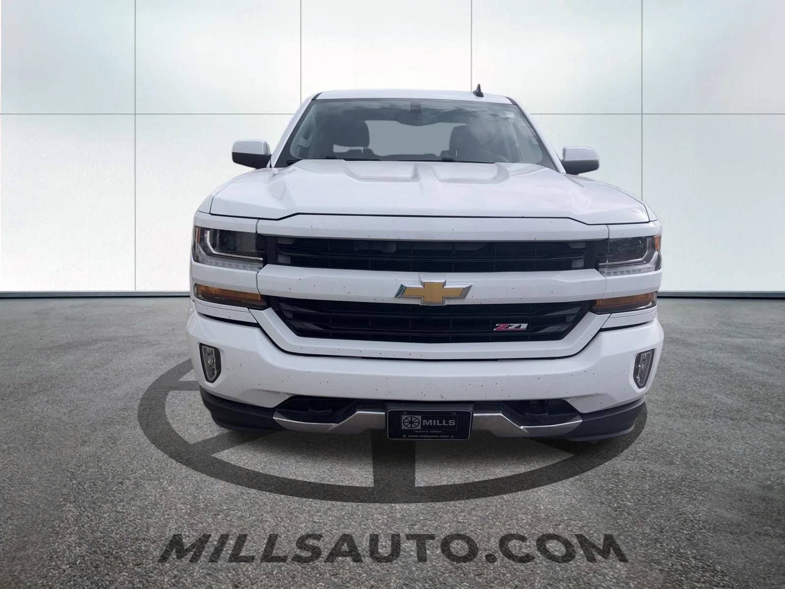 Used 2017 Chevrolet Silverado 1500 LT with VIN 3GCUKREC0HG251160 for sale in Baxter, Minnesota