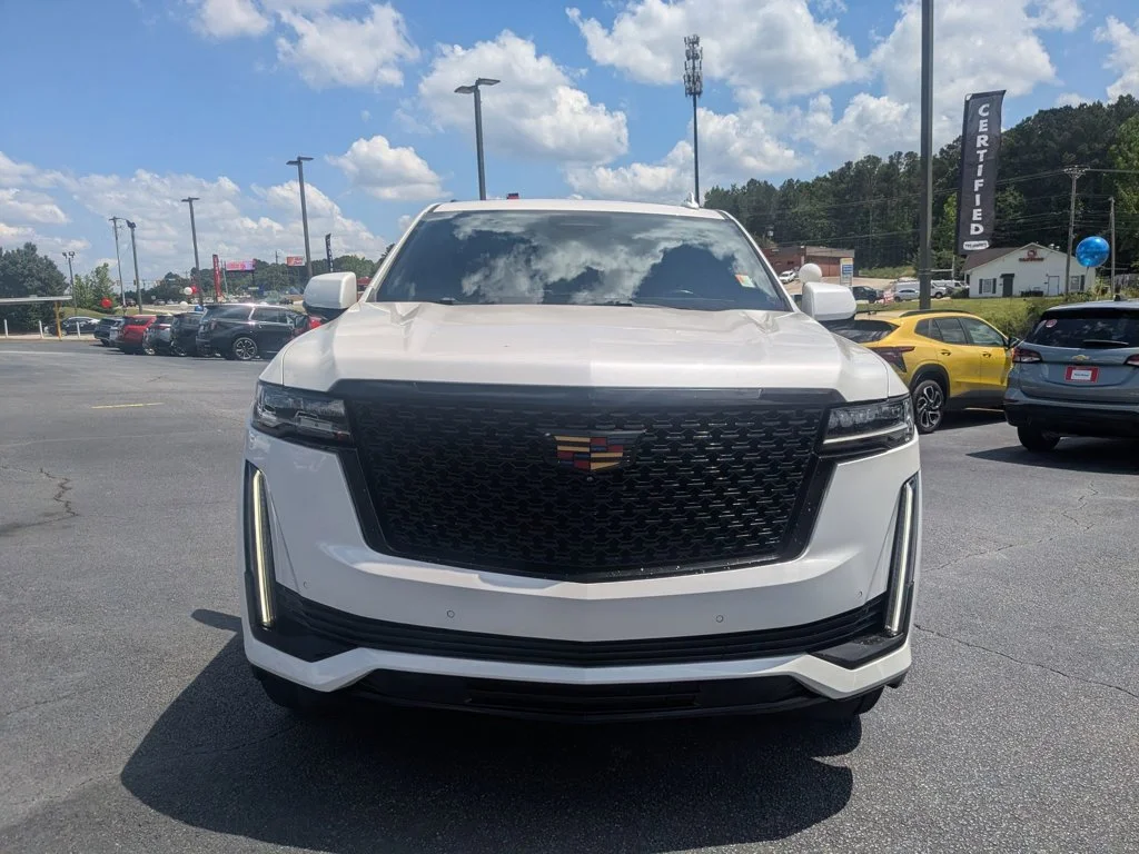 Used 2021 Crystal White Tricoat Cadillac Premium Luxury image 2