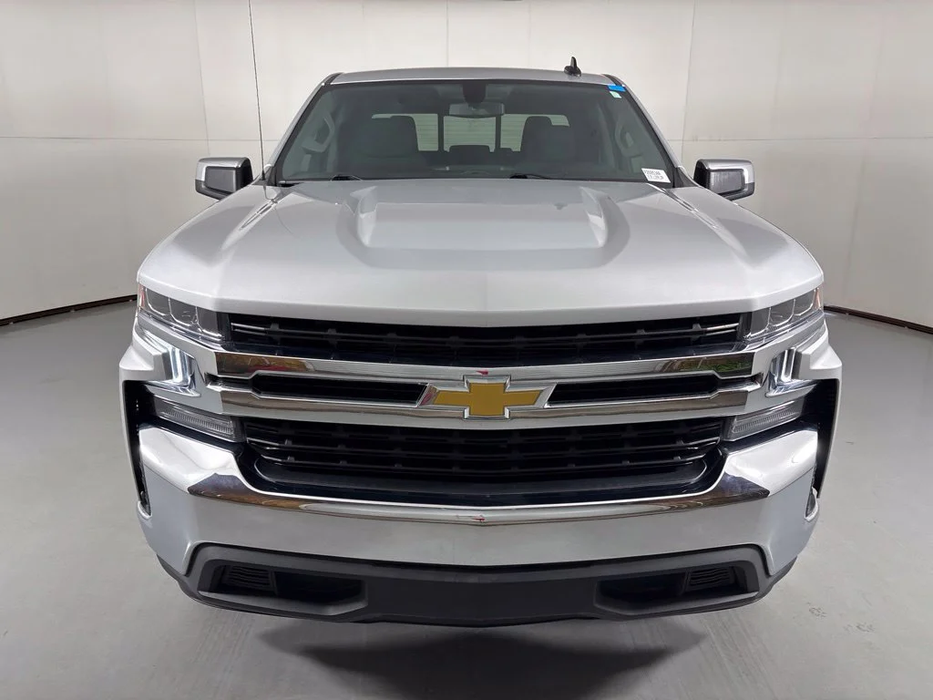 Used 2022 Silver Chevrolet LT image 4