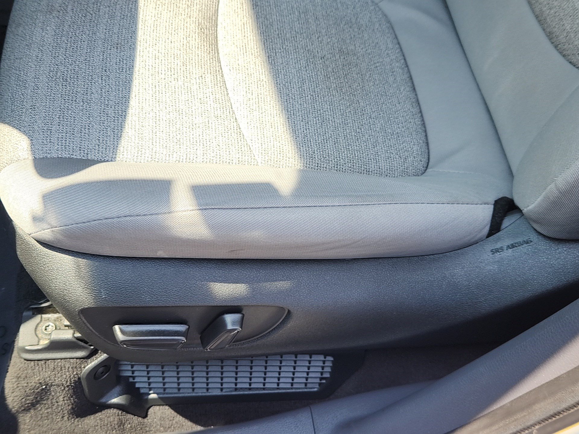 Certified Used 2022 White Toyota LE image 20