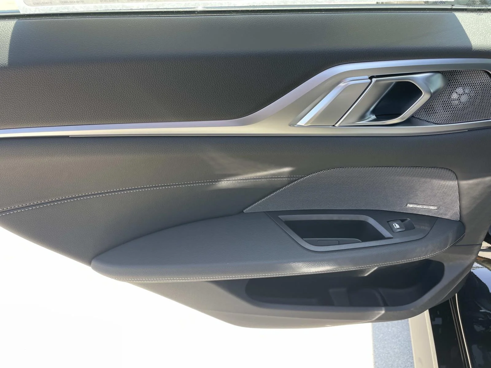 New 2026 Black Sapphire Metallic BMW M440i image 21