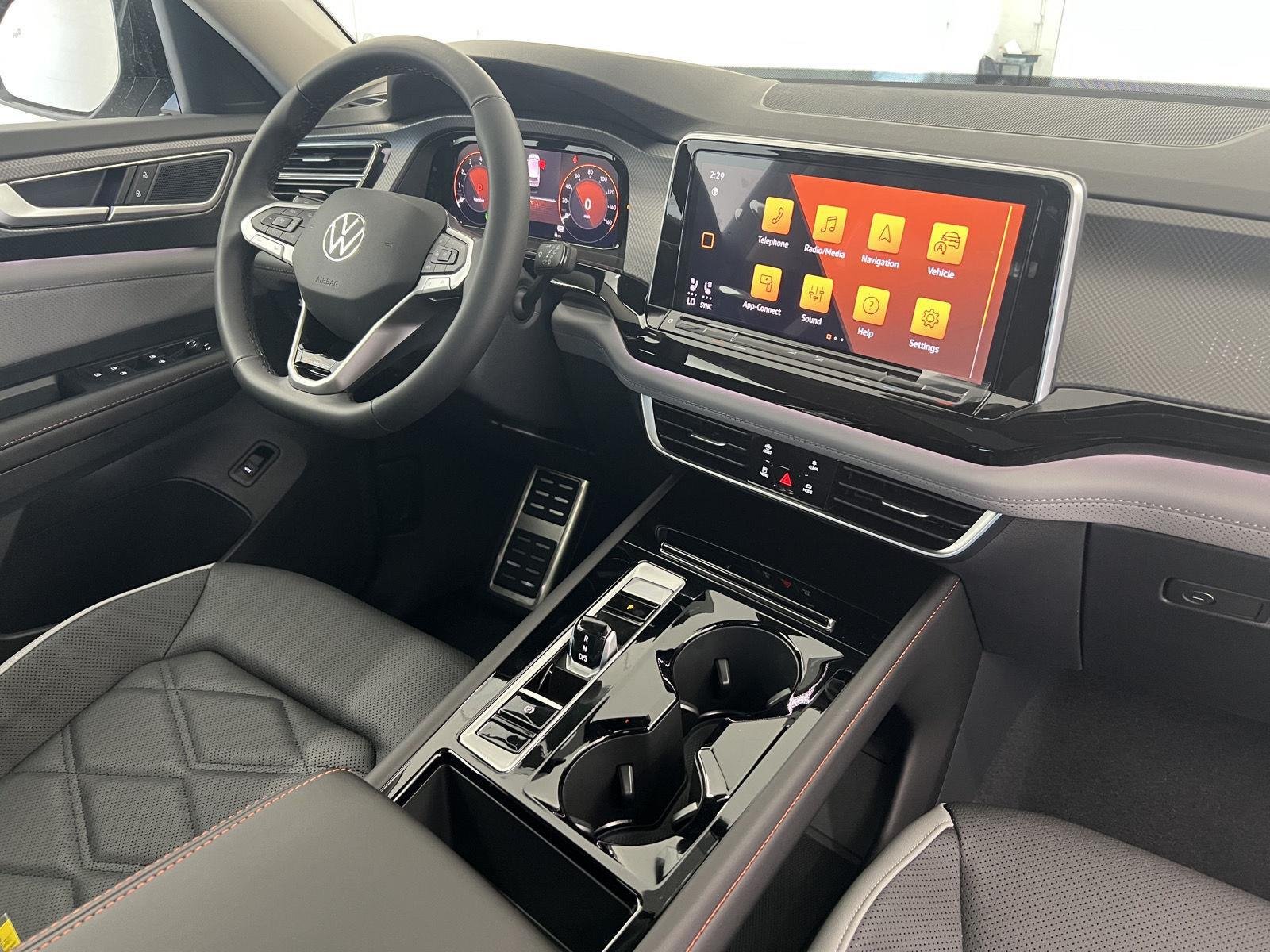 New 2026 Pure Gray Volkswagen 2.0T Peak Edition image 29