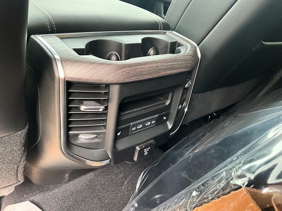 New 2026 Ceramic Gray Clear-Coat Exterior Paint RAM Laramie image 32