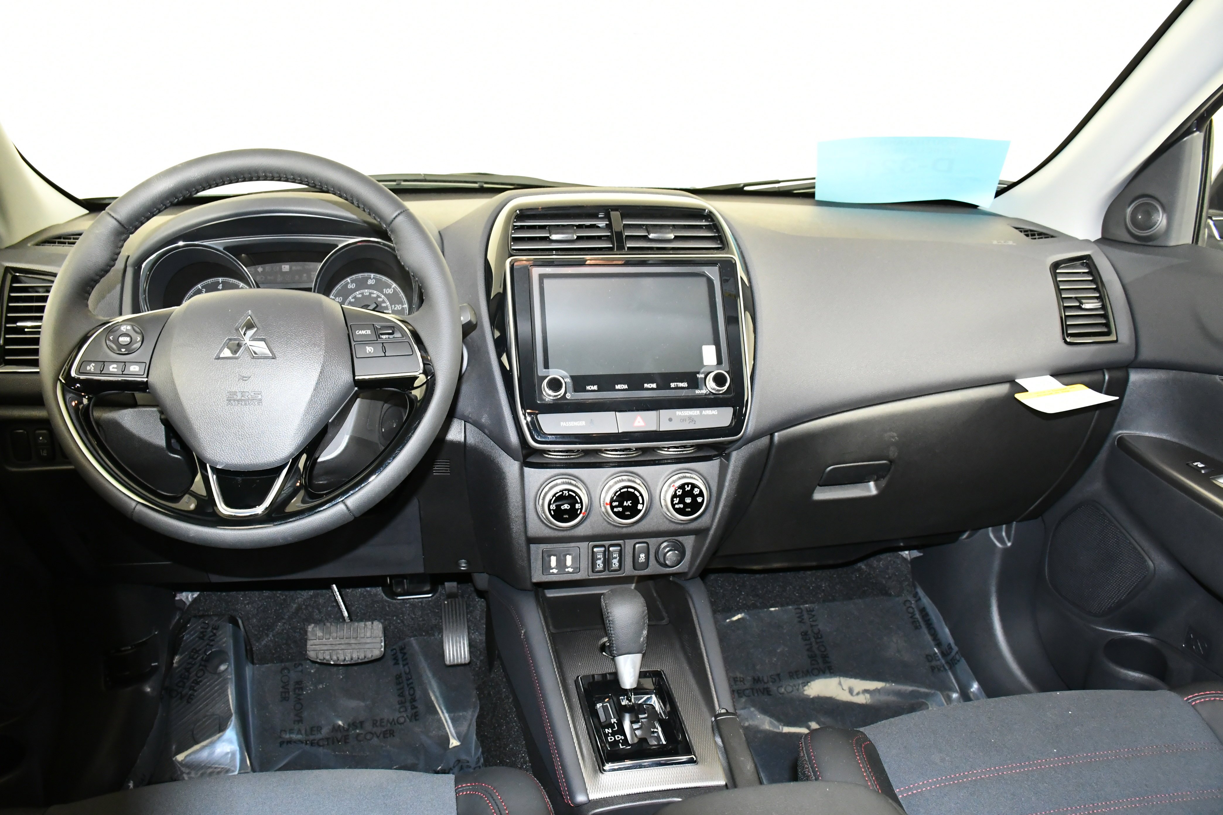 New 2026 Mercury Gray Metallic Mitsubishi SE image 11