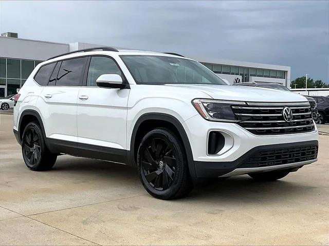 2026 Volkswagen Atlas SE w/Technology