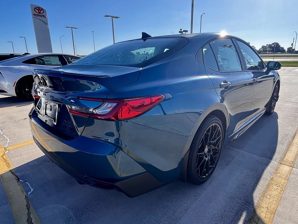 New 2026 Ocean Gem Toyota  SE image 3