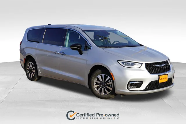 2024 Chrysler Pacifica Hybrid Select