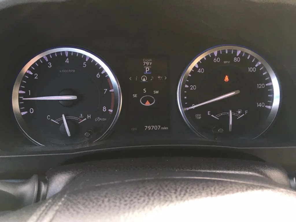 Used 2015 Green Toyota Limited image 2