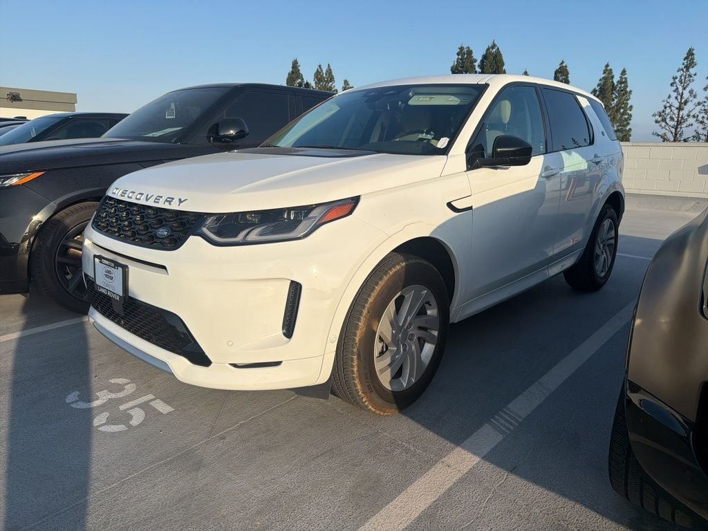2025 Land Rover Discovery Sport 2.0 S's photo