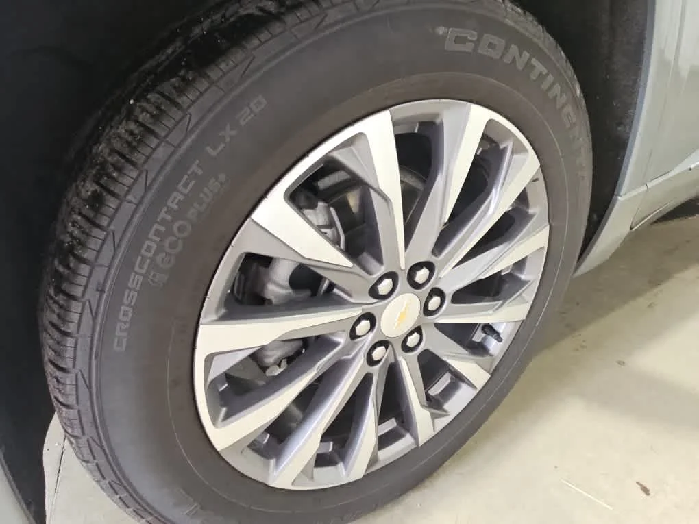 Used 2023 Sterling Gray Metallic Chevrolet Premier image 6