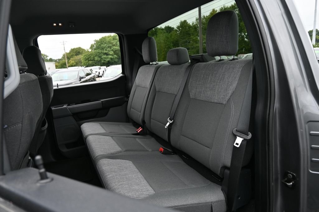 Used 2024 Gray Ford XLT image 25