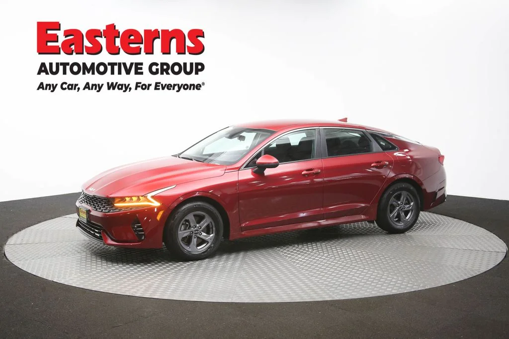 Used 2023 Red Kia LXS image 56