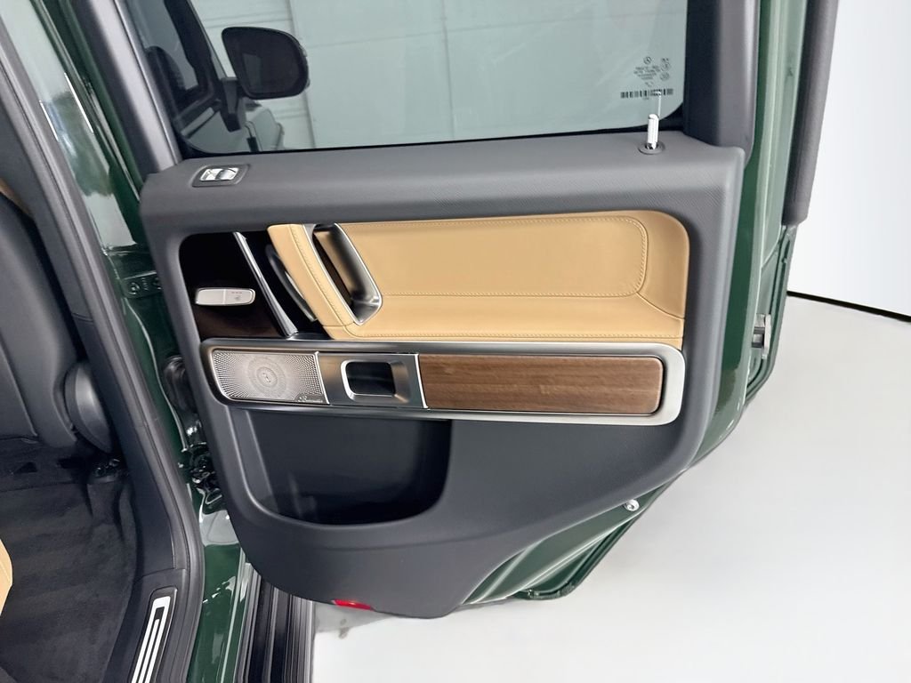 New 2027 MANUFAKTUR Deep Green Mercedes-Benz G 580 image 26