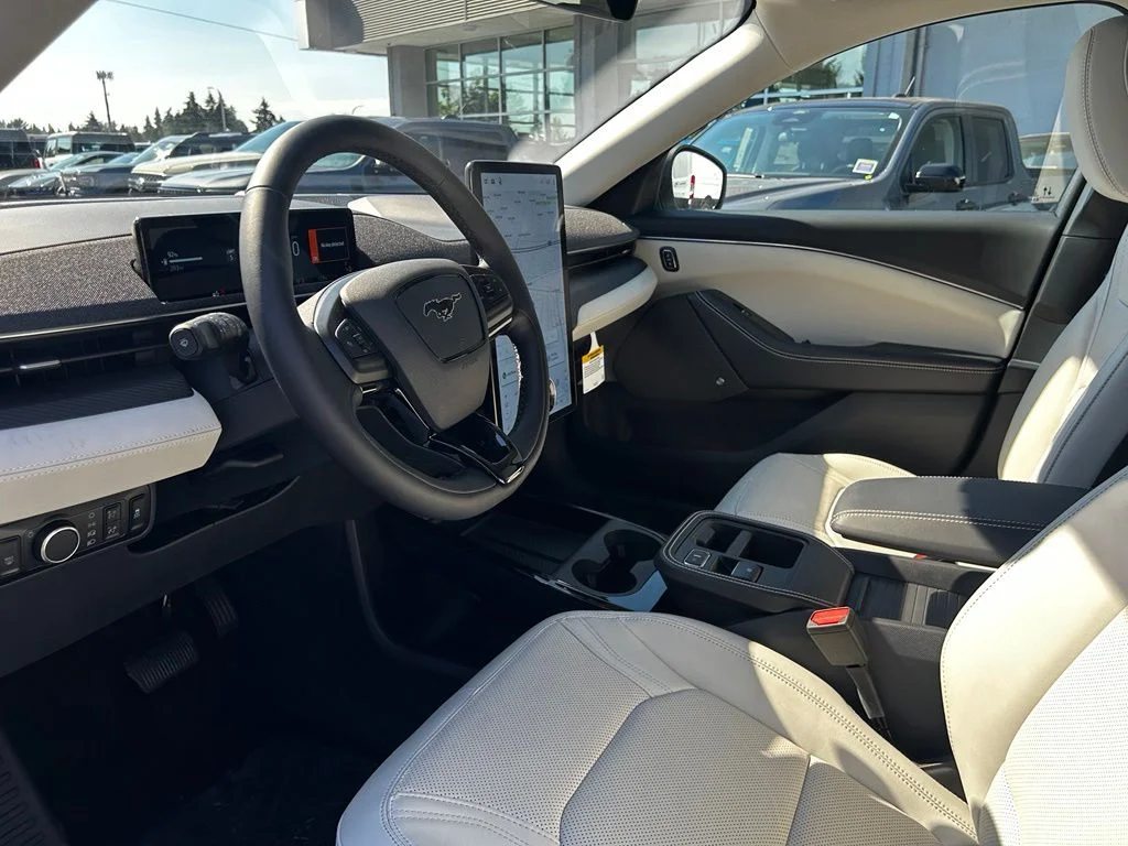 New 2026 Star White Metallic Tri-coat Ford Premium image 14