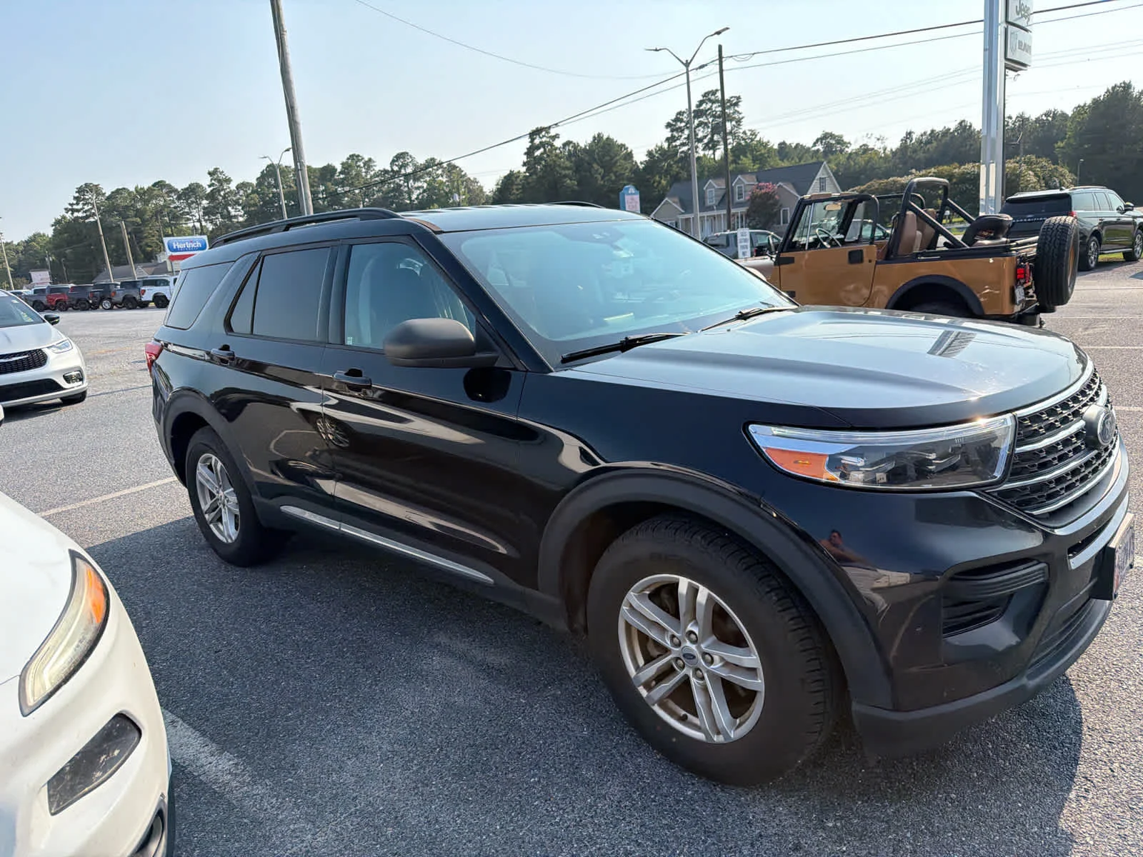 Used 2022 Agate Black Metallic Ford XLT image 2