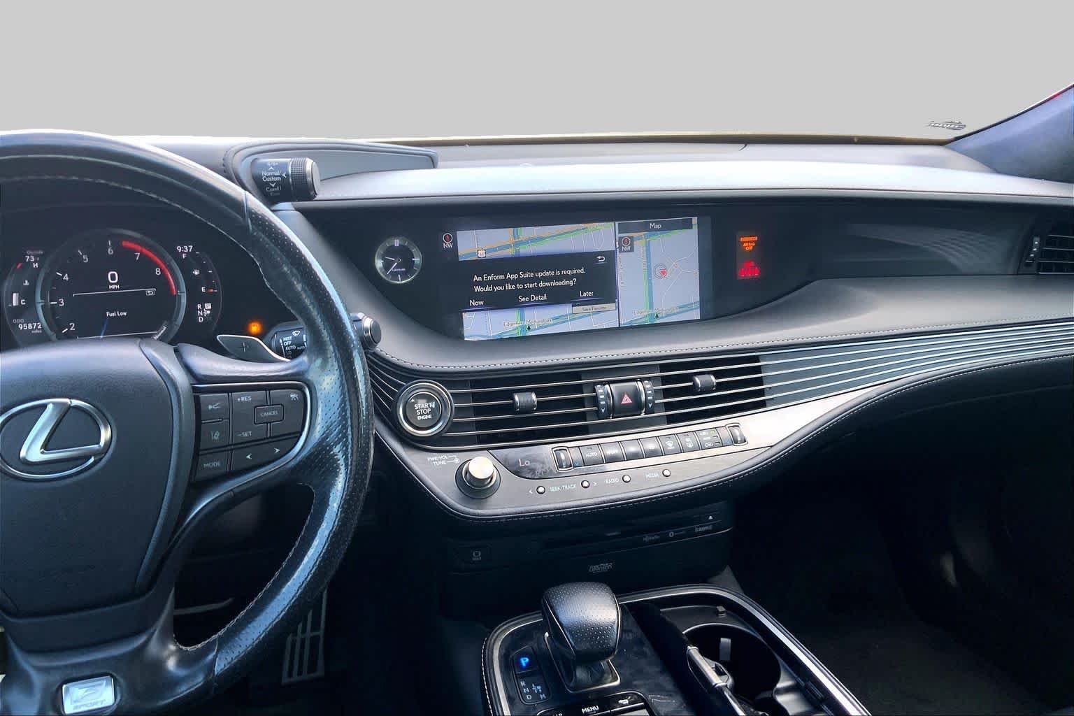 Used 2018 Ultra White Lexus  image 6