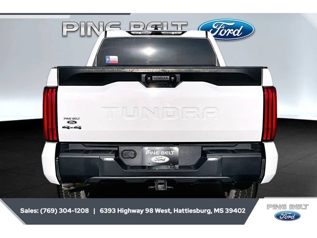Used 2023 Ice Cap Toyota SR5 image 4