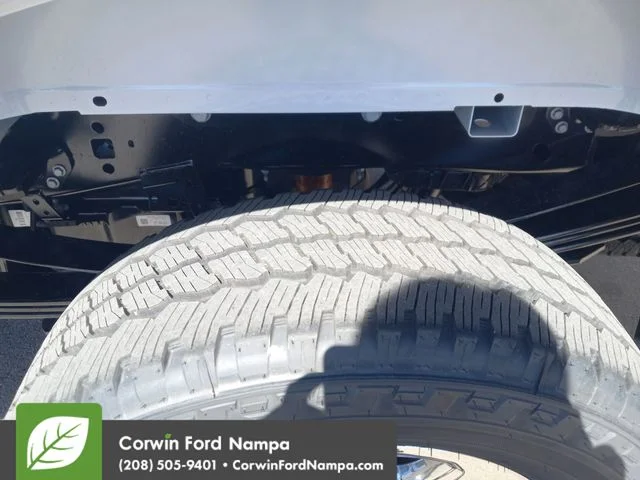 New 2026 Oxford White Ford Lariat image 33