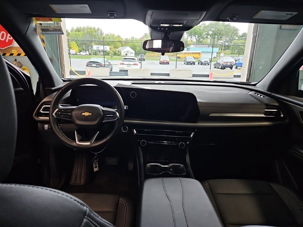 Used 2026 Gray Chevrolet LT image 11
