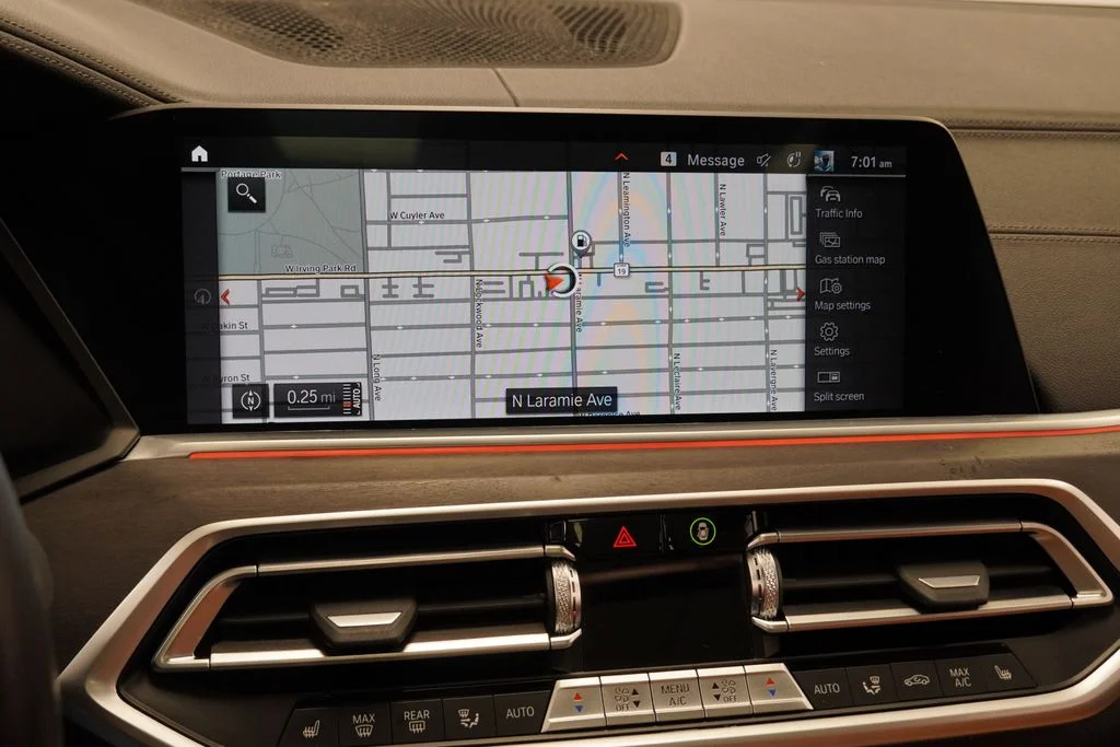 Used 2022 White BMW xDrive40i image 24