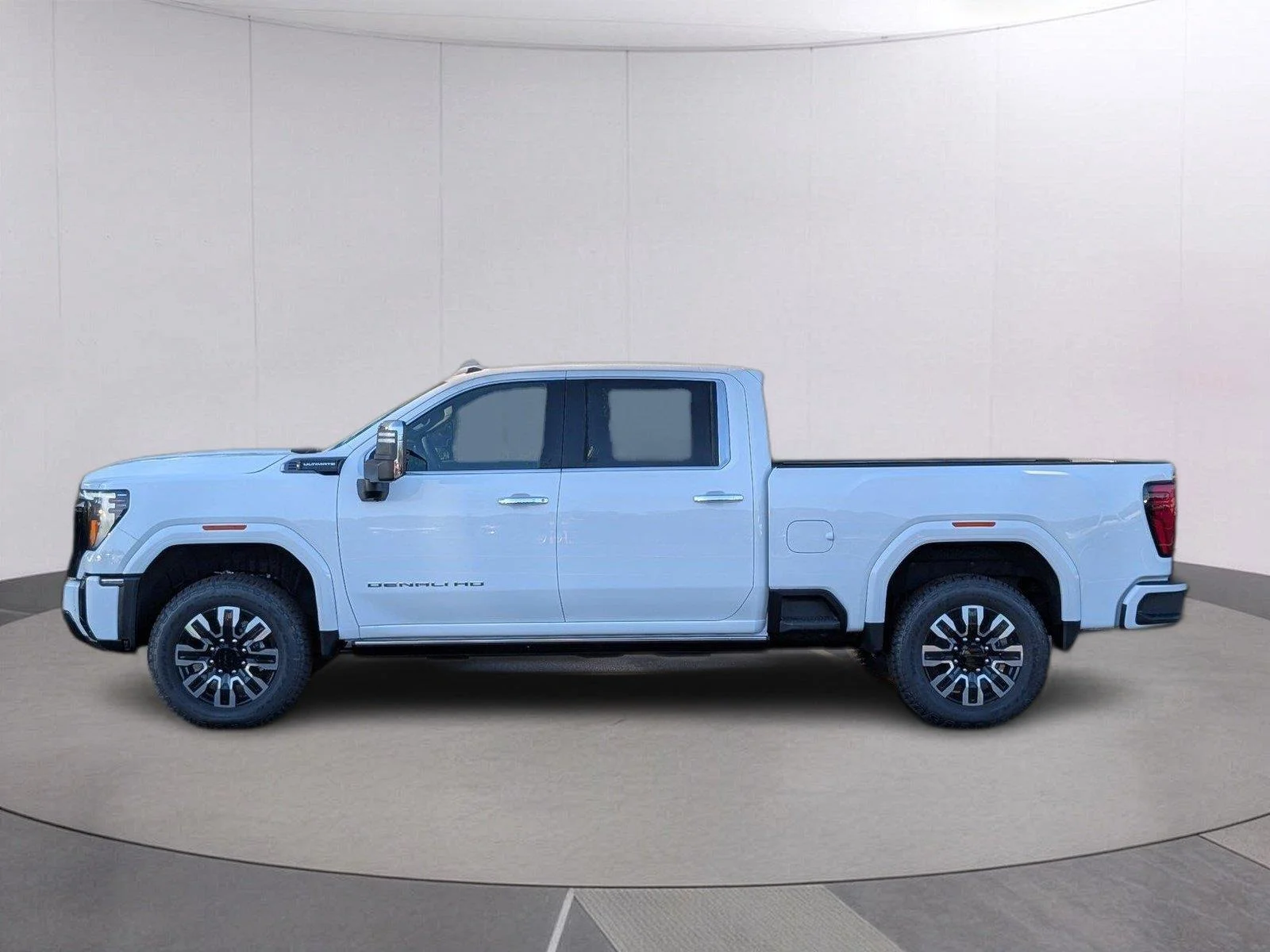 New 2026 Summit White GMC Denali Ultimate image 2