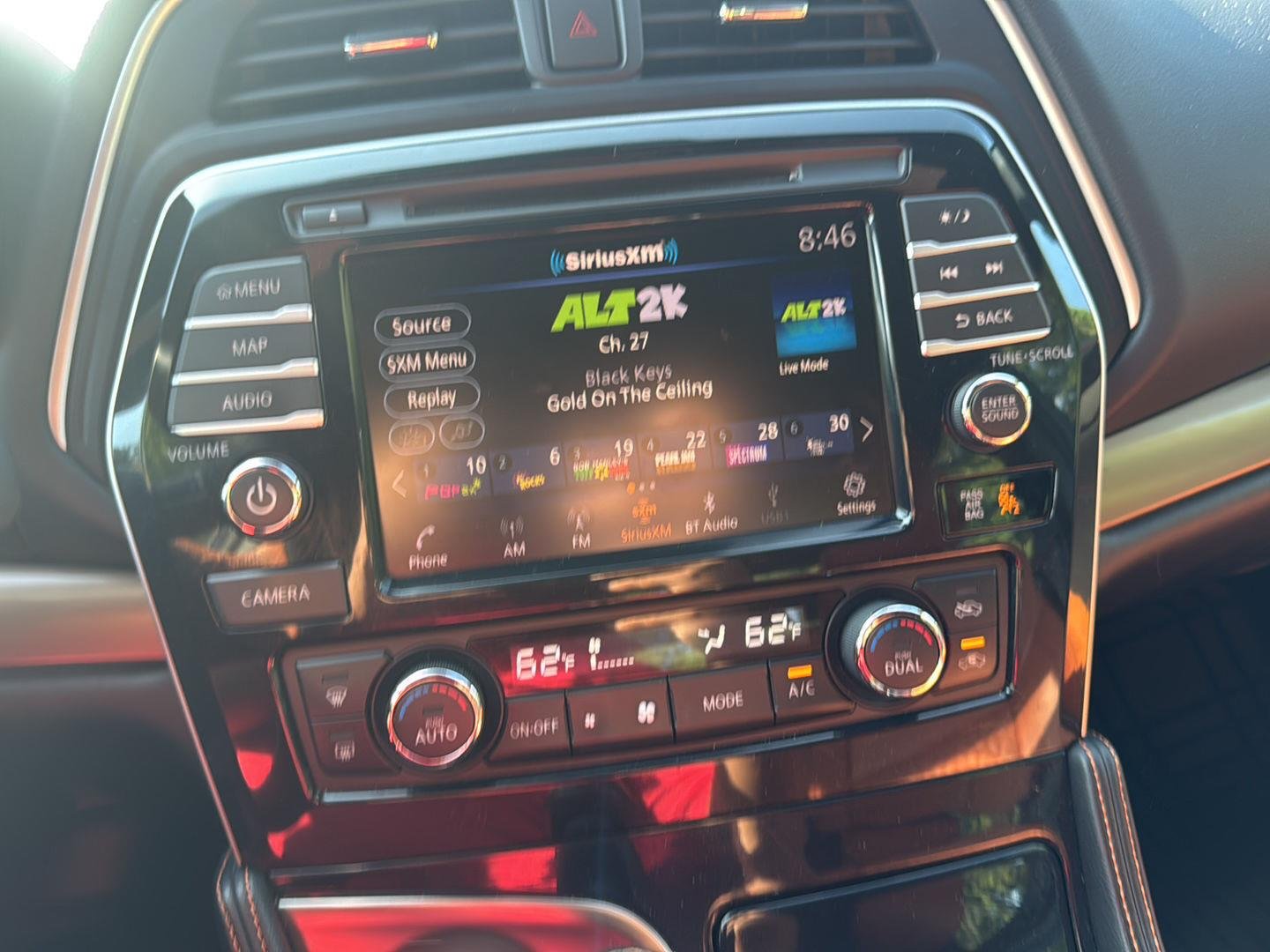 Used 2019 Pearl White Tricoat Nissan Platinum image 15