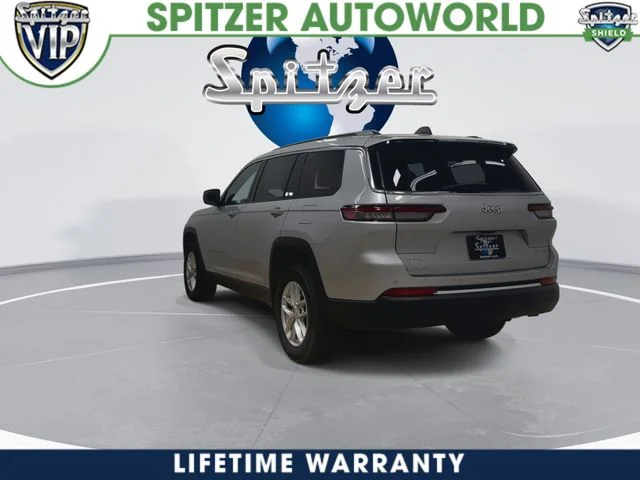 New 2026 Silver Zynith Exterior Paint Jeep Laredo X image 8