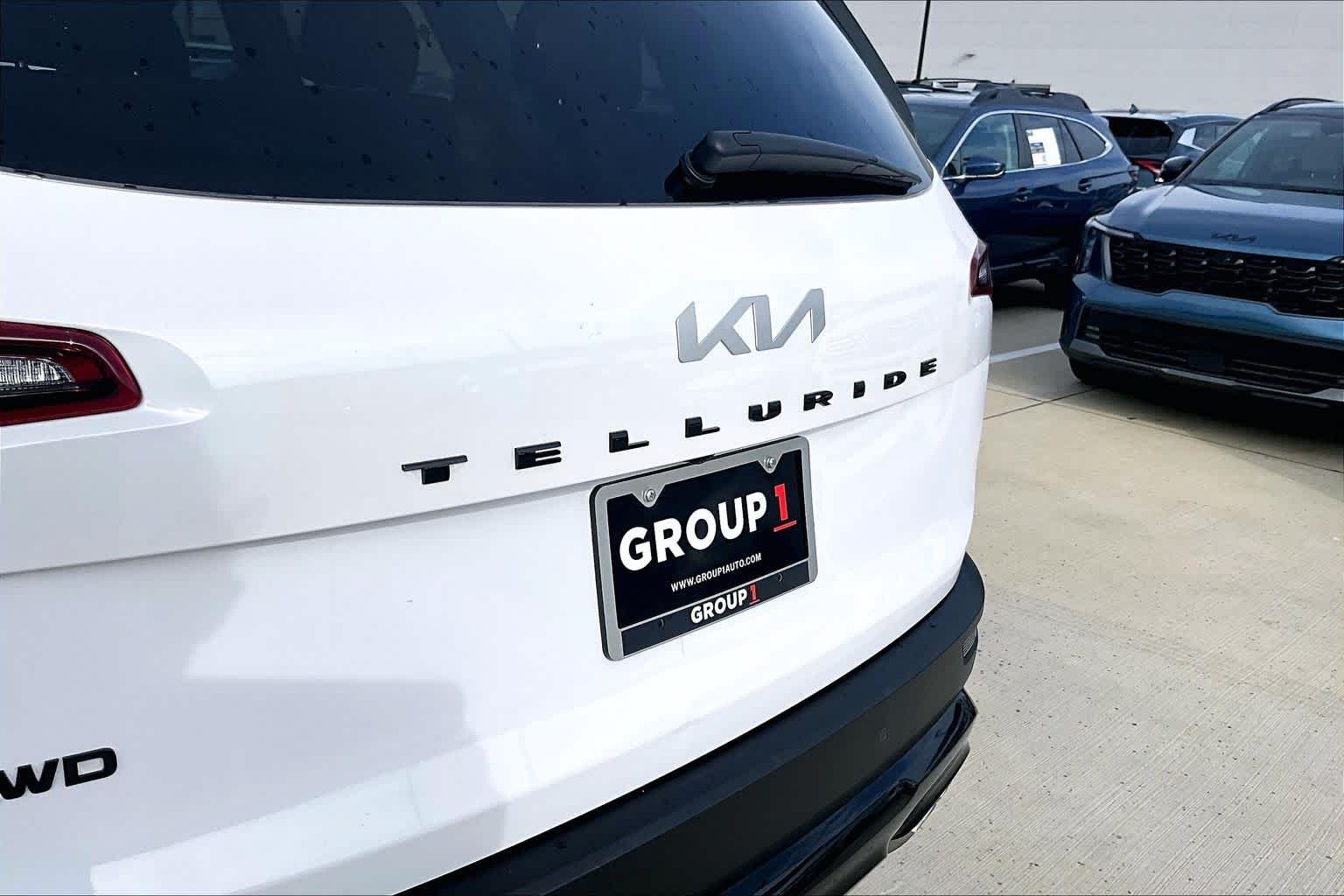 Used 2022 Glacial White Pearl Kia SX image 29