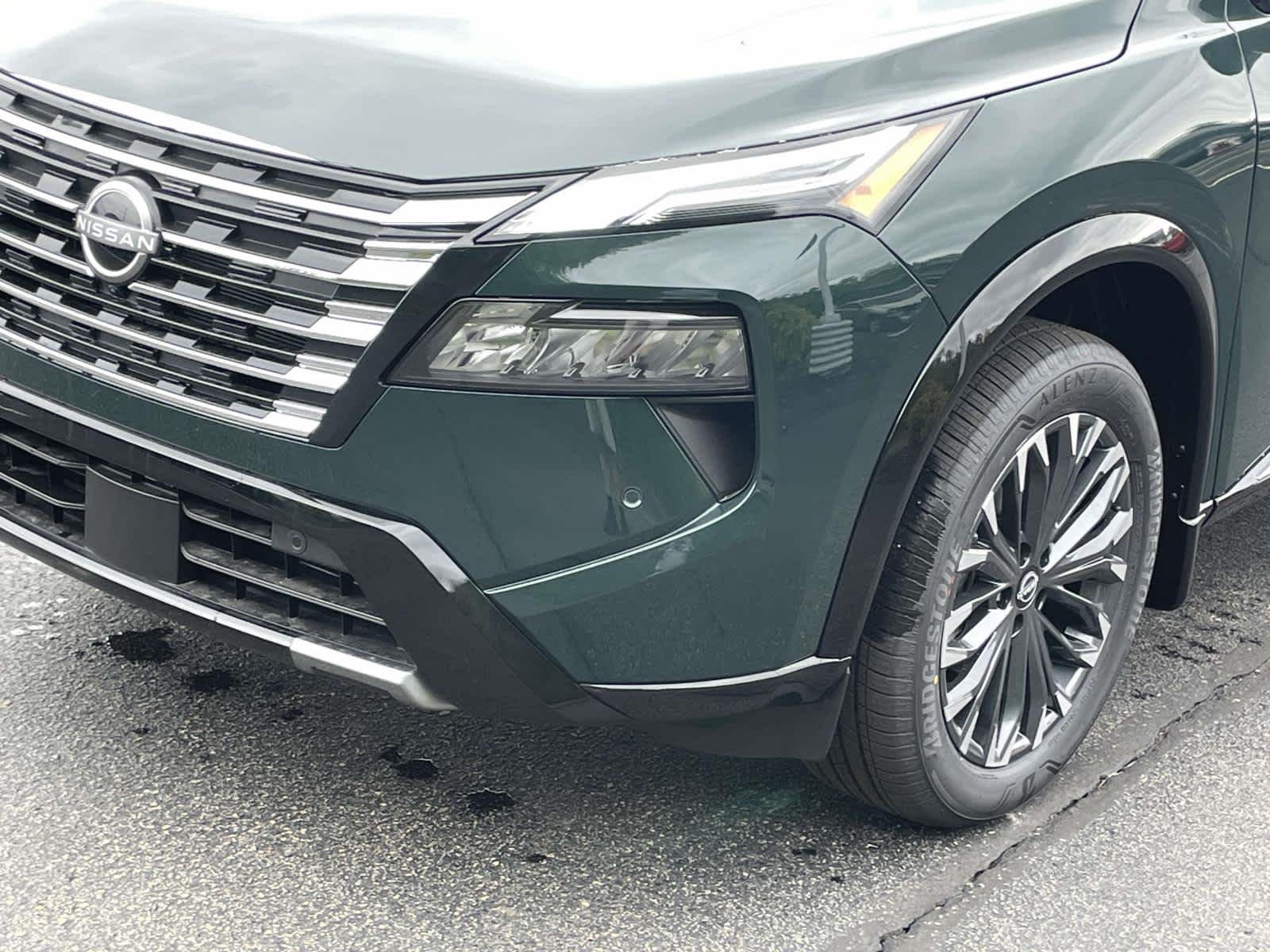 New 2026 Obsidian Green Nissan Platinum image 13