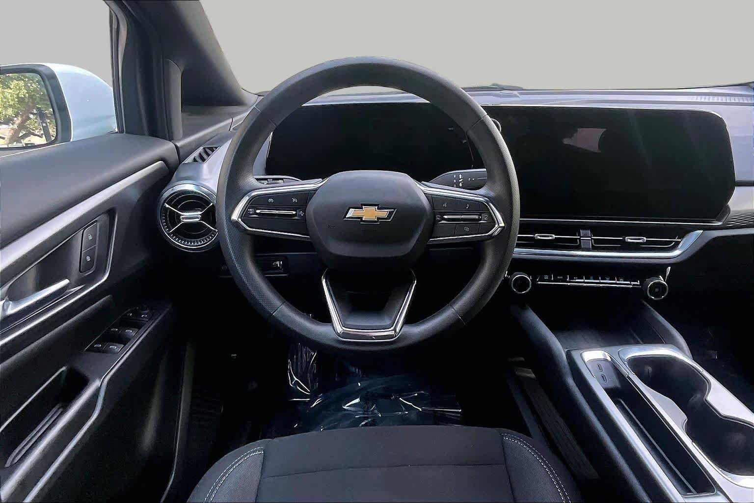 Used 2026 Summit White Chevrolet LT1 w/PCY image 5