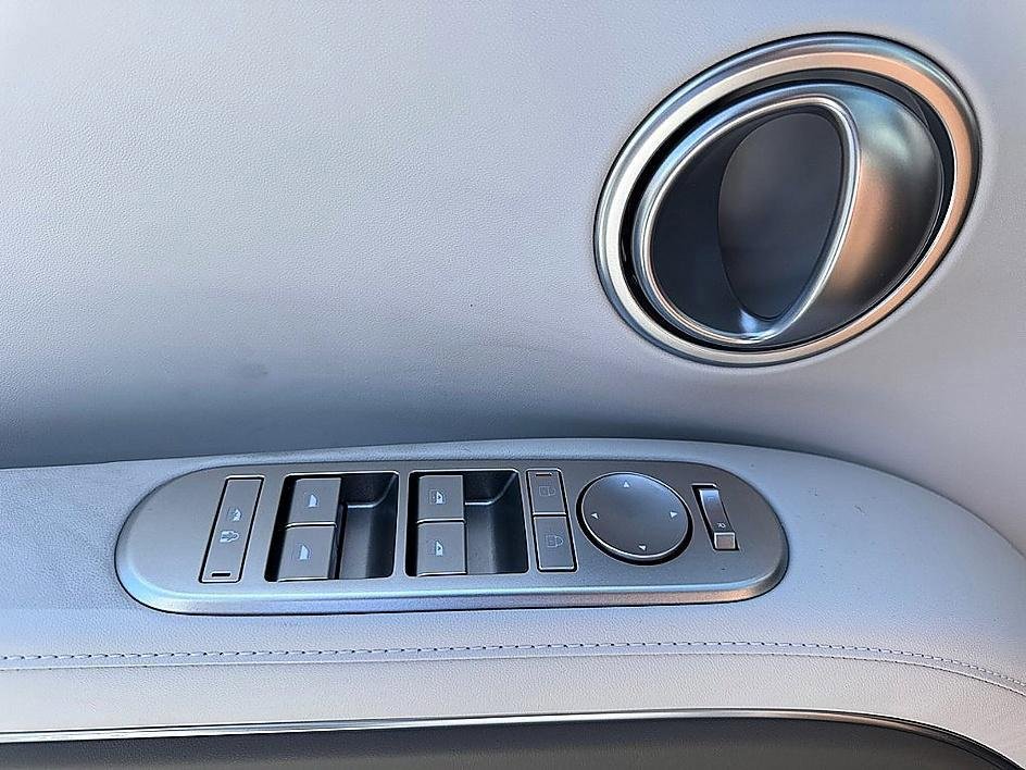 New 2026 Creamy White Pearl Hyundai SEL AWD image 30