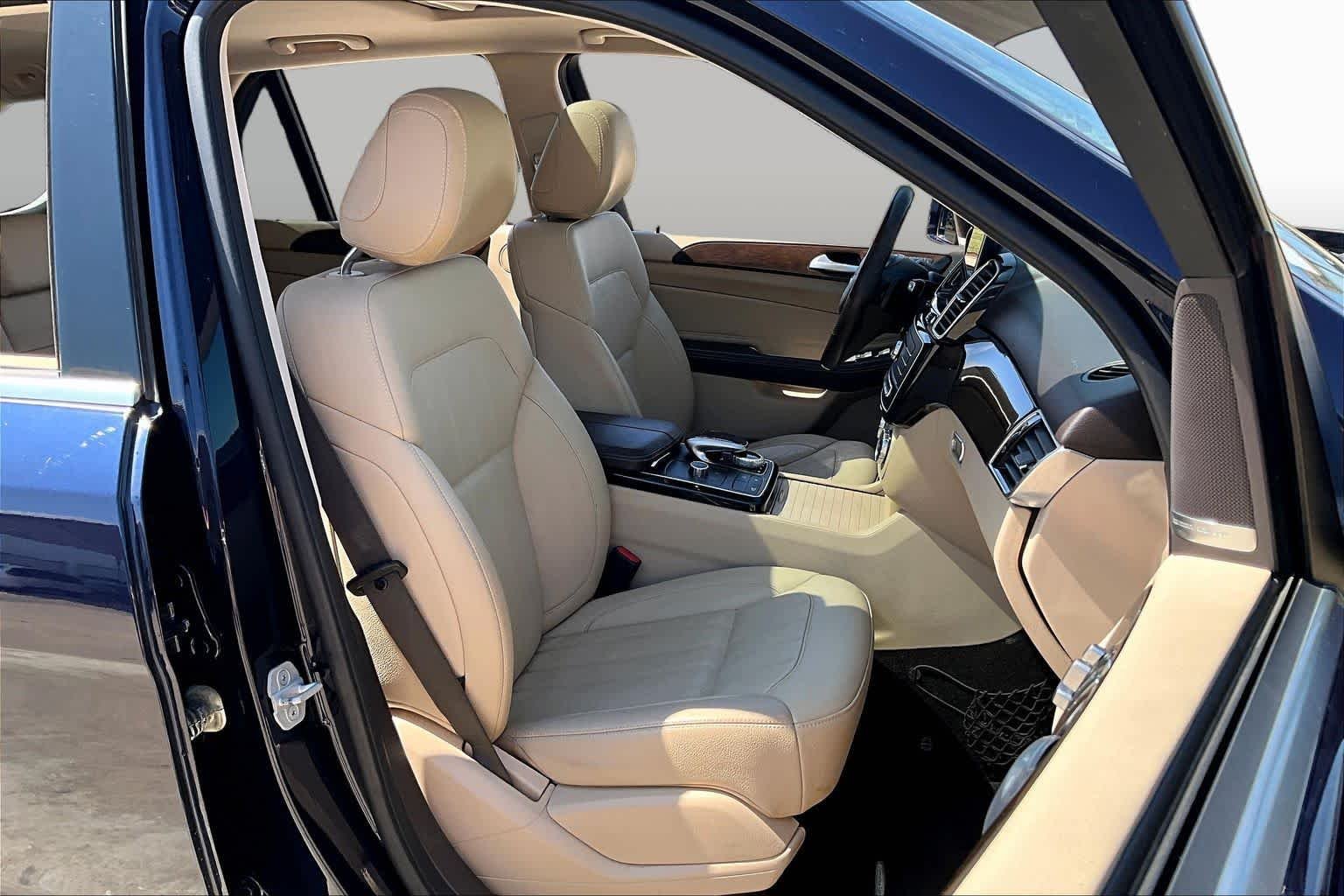 Used 2017 Lunar Blue Metallic Mercedes-Benz GLE 350 image 9