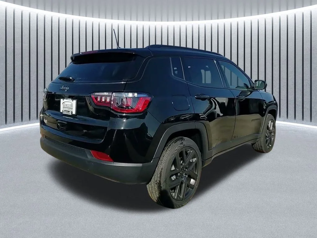 New 2026 Black Jeep Latitude image 8