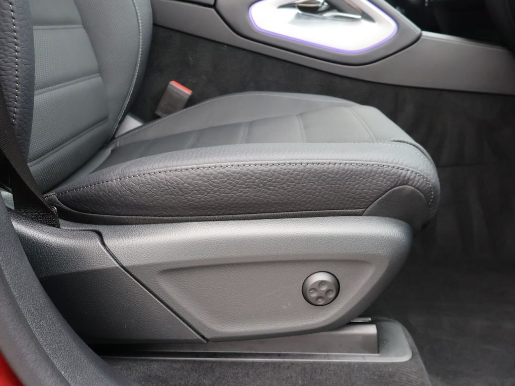 Used 2025 MANUFAKTUR Cardinal Red Mercedes-Benz GLE 450 image 12