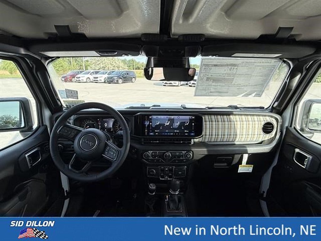 New 2026 Bright White Clear-Coat Exterior Paint Jeep 85th Anniversary Edition image 13