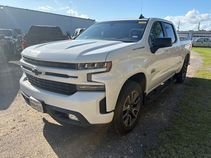 Used 2020 SUMMIT WHITE Chevrolet RST image 13